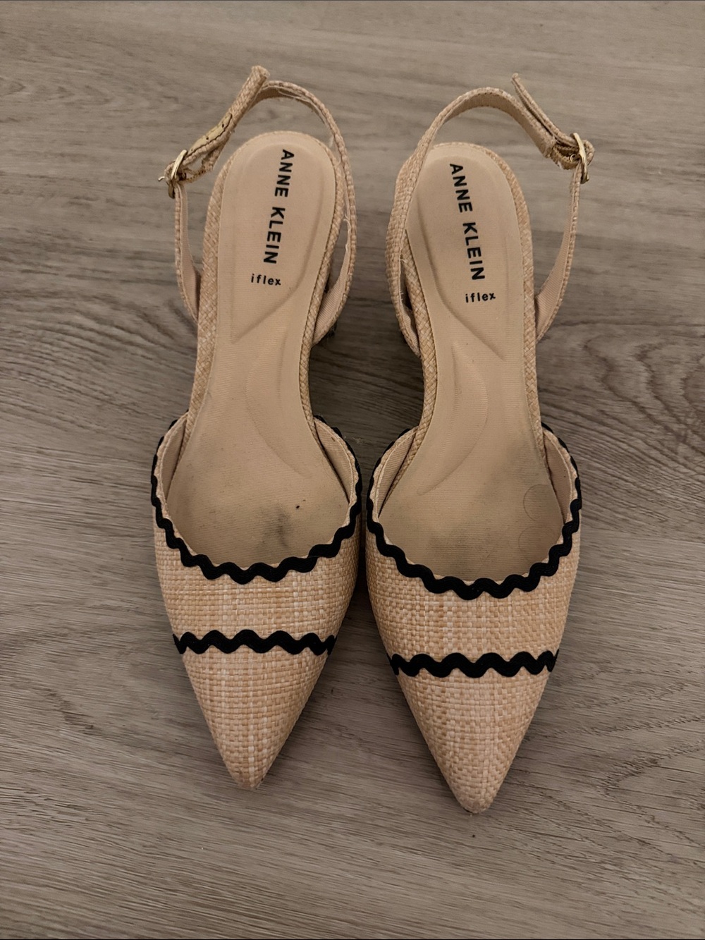 Anne Klein Beige Pointed-Toe Slingback Heels with Black Trim